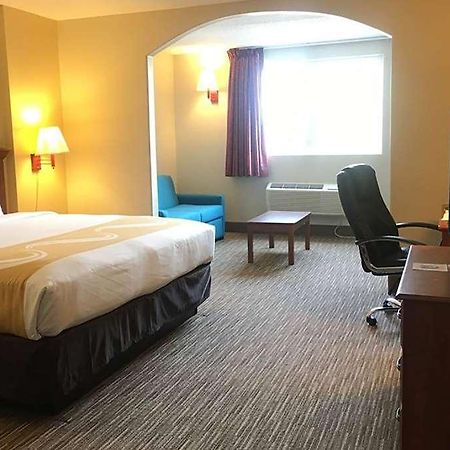 Days Inn & Suites By Wyndham Rehoboth Beach / Dewey Dewey Beach Værelse billede