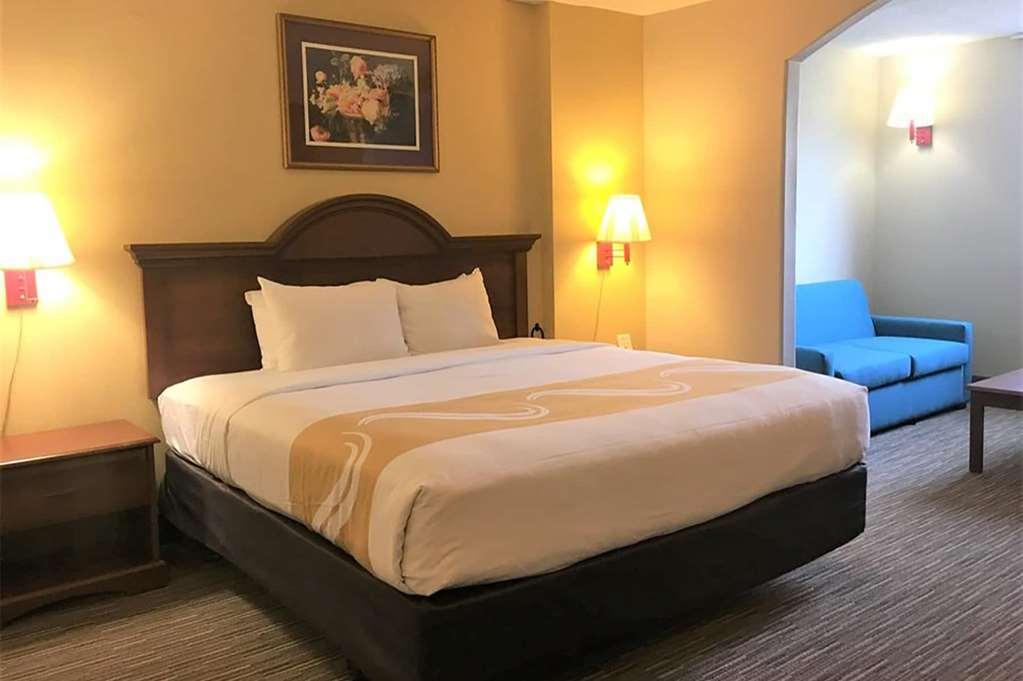 Days Inn & Suites By Wyndham Rehoboth Beach / Dewey Dewey Beach Værelse billede